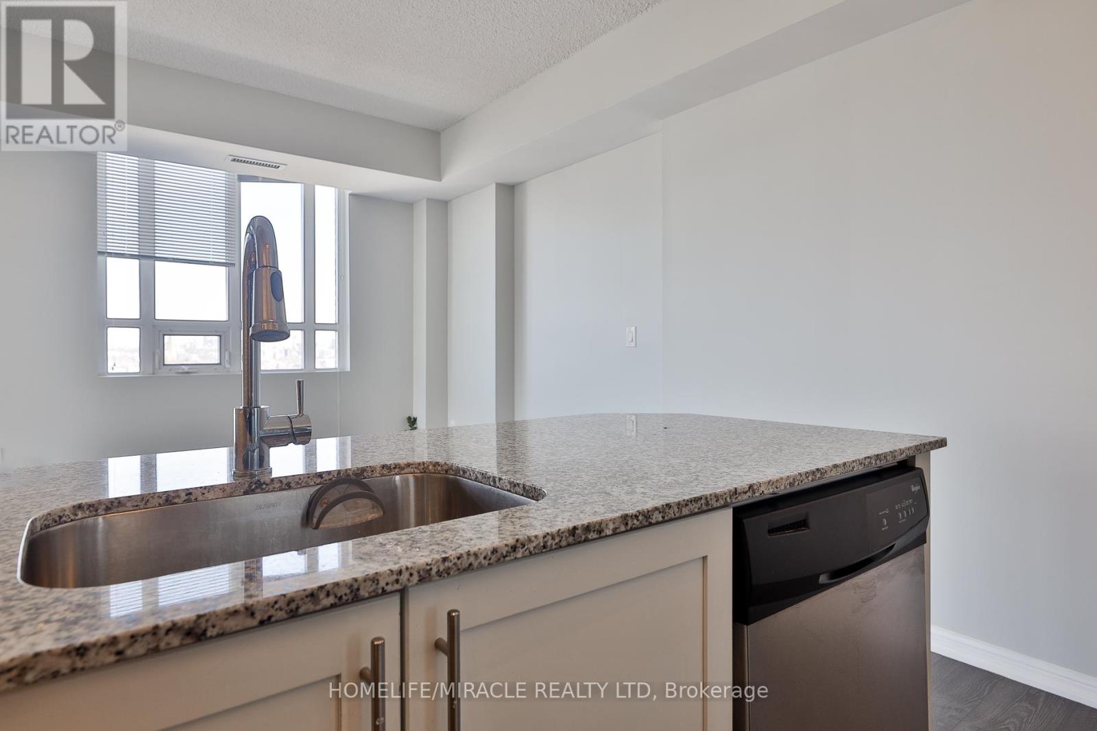 2815 - 125 Western Battery Road, Toronto, Ontario M6K 3R8 - Photo 30 - C13149664