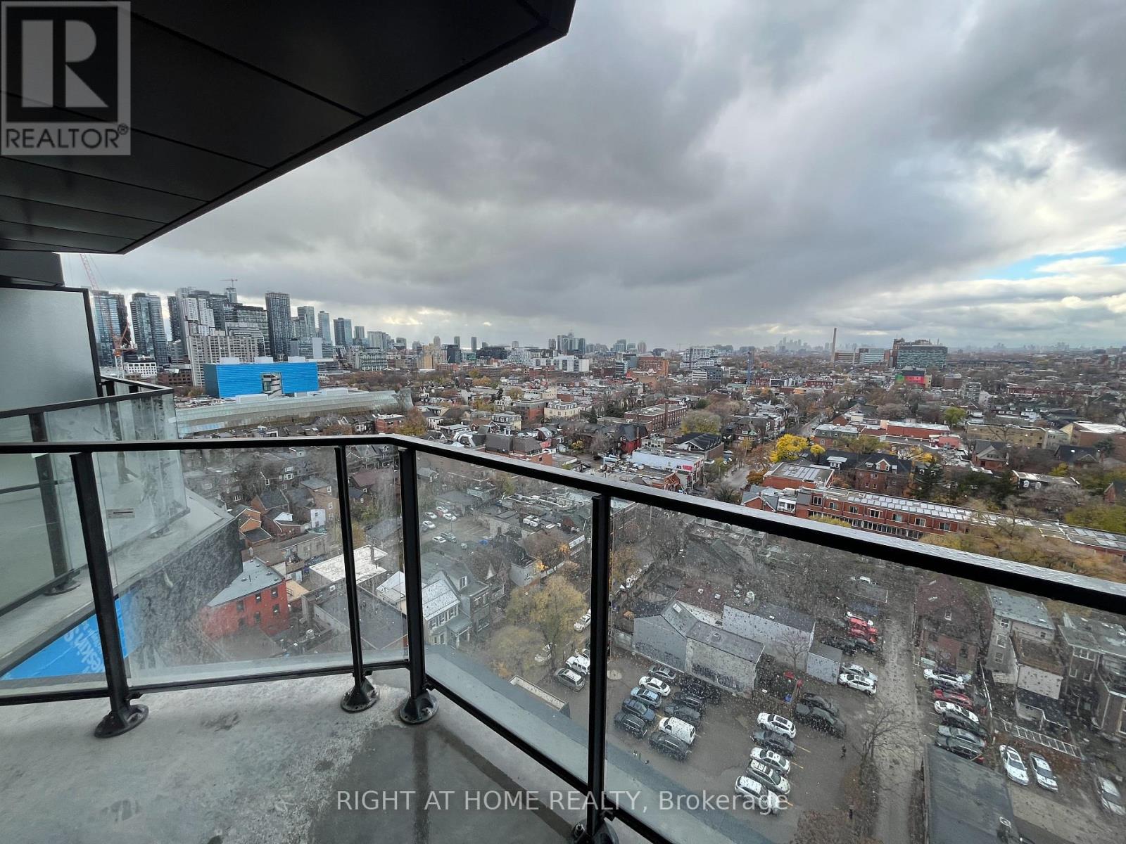 1615 - 195 Mccaul Street, Toronto, Ontario  M5T 1W6 - Photo 13 - C13149668