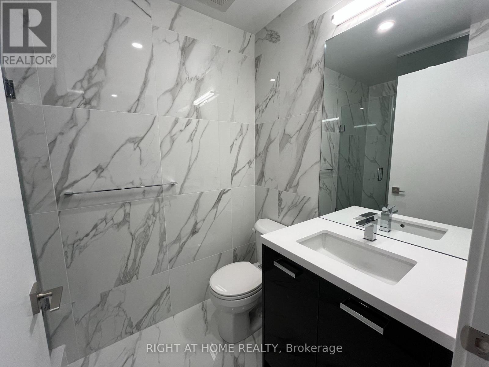 1615 - 195 Mccaul Street, Toronto, Ontario  M5T 1W6 - Photo 8 - C13149668