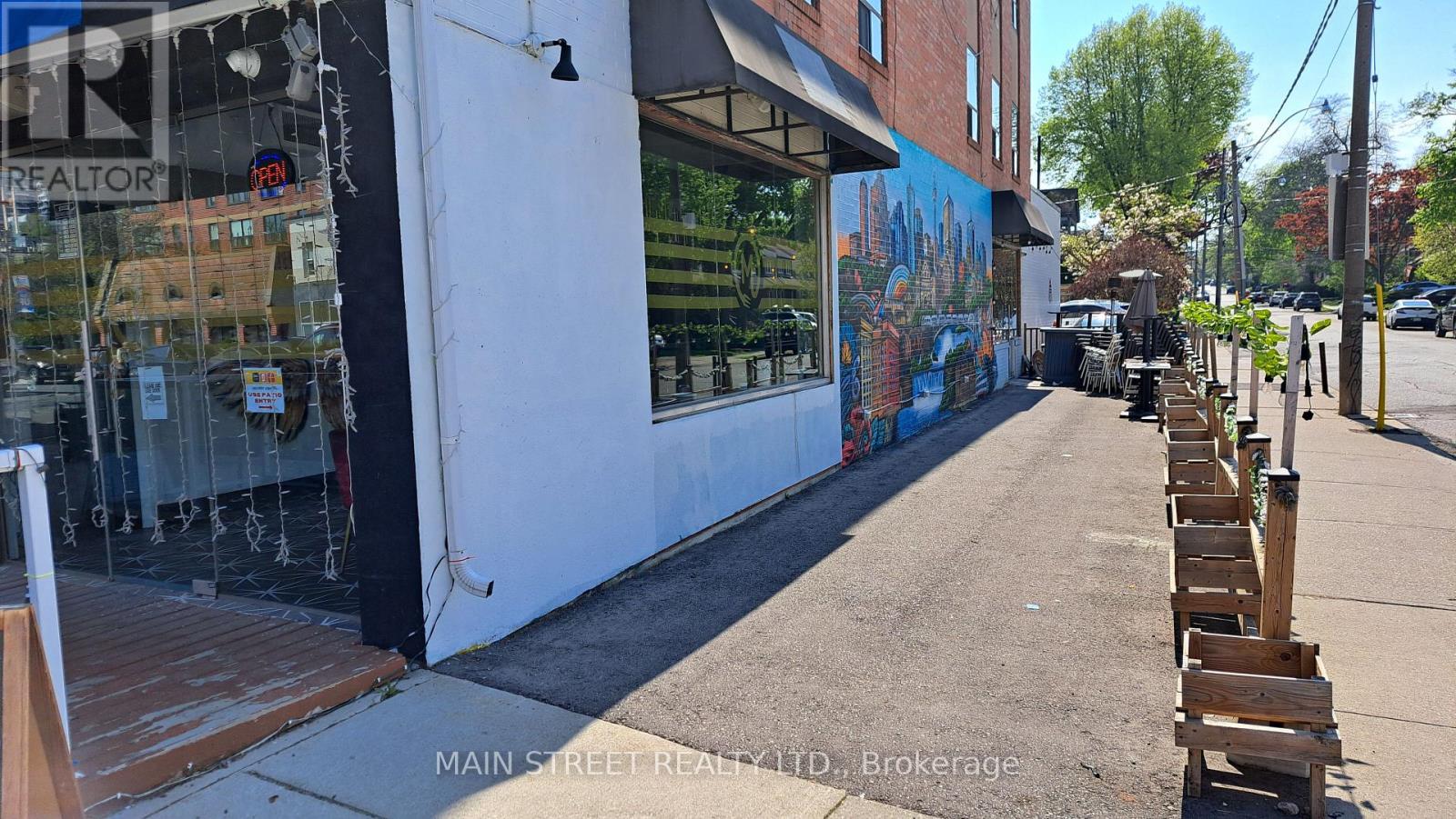 2588 & 2590 Yonge Street, Toronto, Ontario  M4P 2J3 - Photo 8 - C13149740
