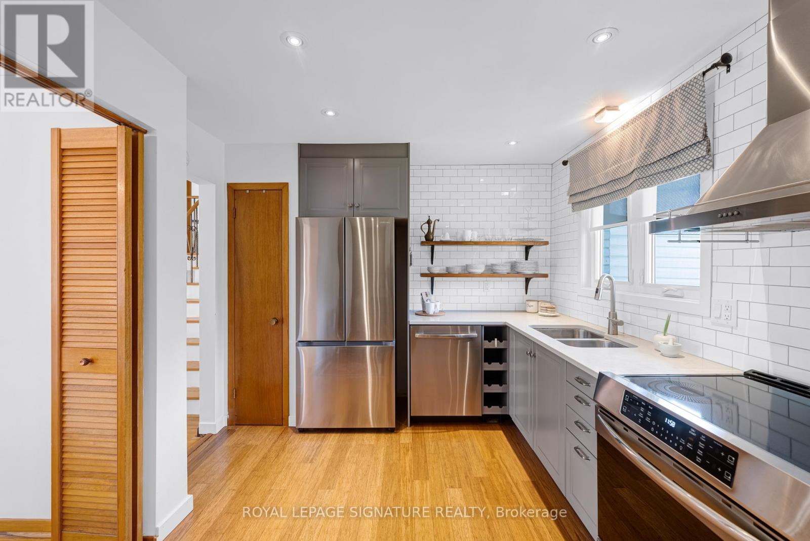 6 Munford Crescent, Toronto, Ontario  M4B 1C1 - Photo 12 - E13149766