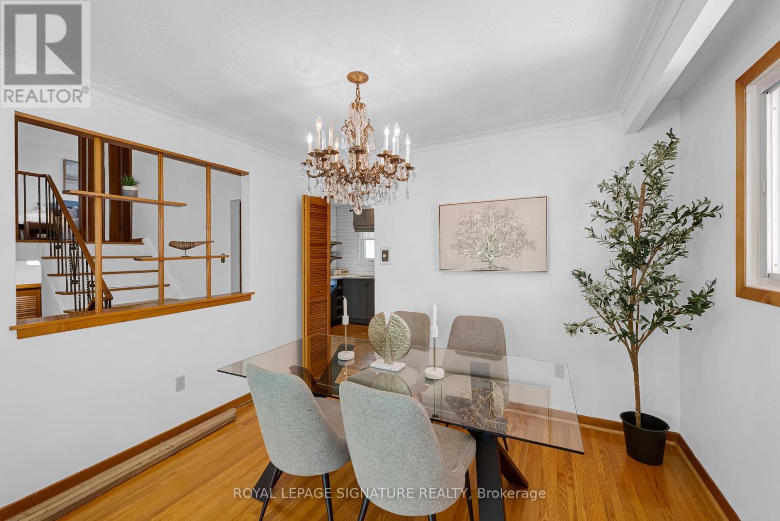 6 Munford Crescent, Toronto, Ontario  M4B 1C1 - Photo 7 - E13149766