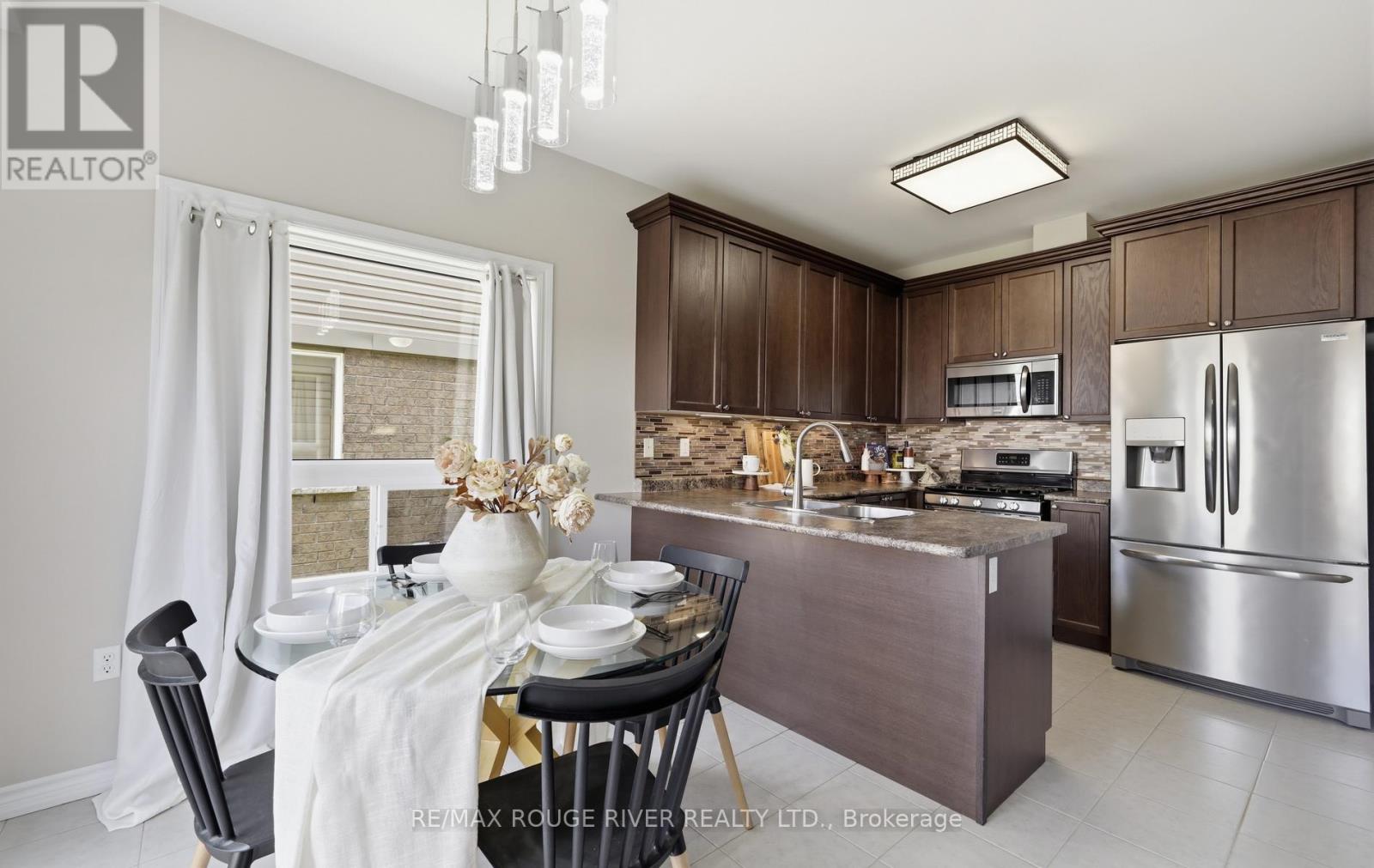 55 Redfern Crescent, Clarington, Ontario  L1C 0K2 - Photo 17 - E13149778