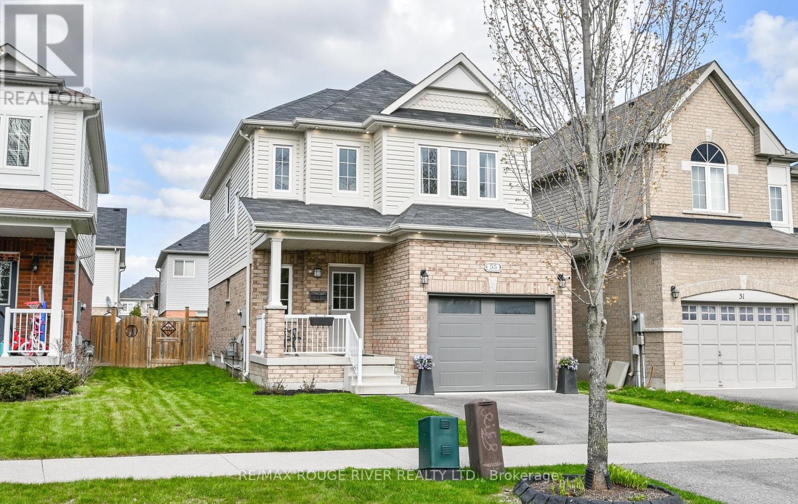 55 Redfern Crescent, Clarington, Ontario  L1C 0K2 - Photo 3 - E13149778