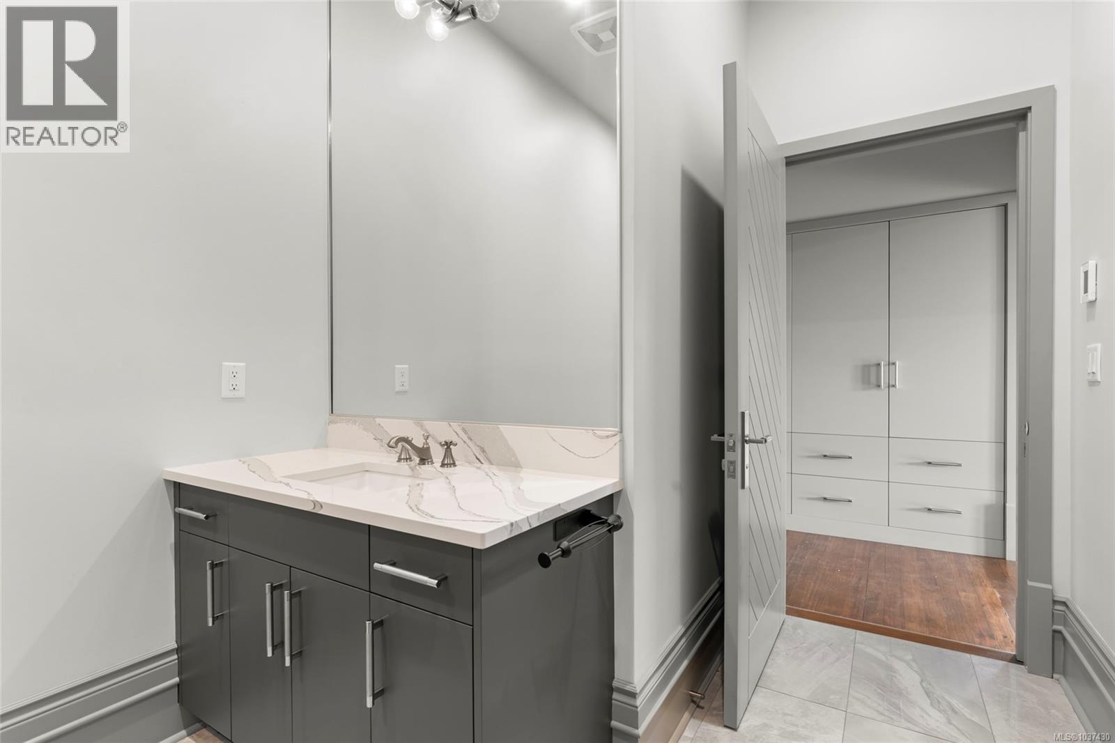 660 Johnson St, Victoria, British Columbia  V8W 2B7 - Photo 25 - 1037430