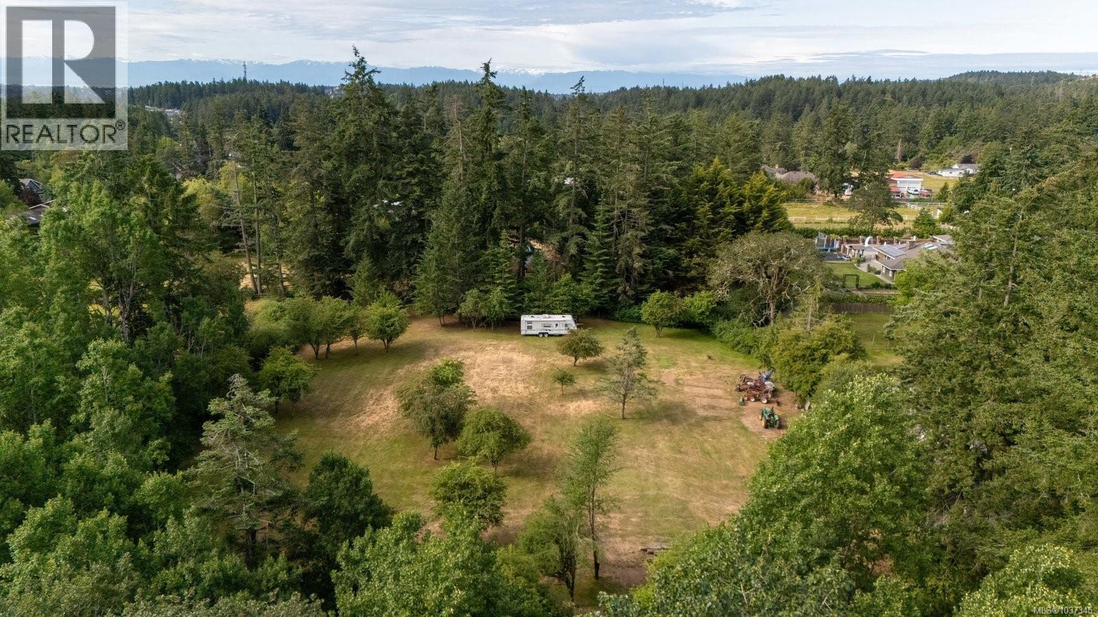 485 Beaver Lake Rd, Saanich, British Columbia  V9E 2J7 - Photo 1 - 1037345