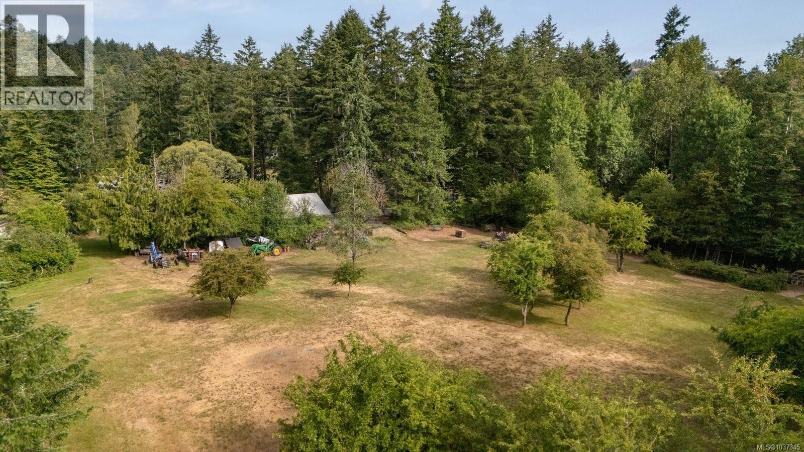 485 Beaver Lake Rd, Saanich, British Columbia  V9E 2J7 - Photo 2 - 1037345