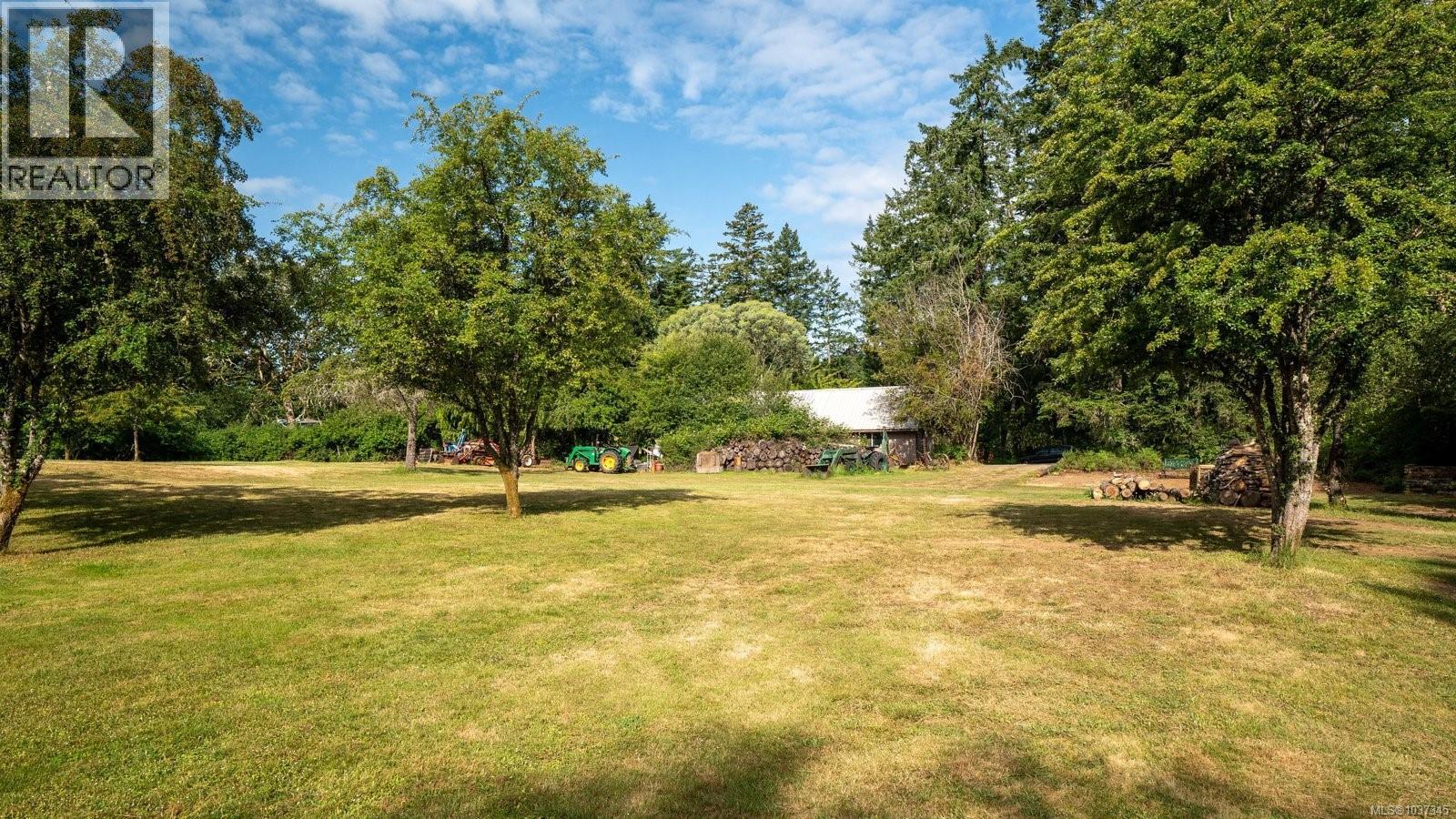 485 Beaver Lake Rd, Saanich, British Columbia  V9E 2J7 - Photo 4 - 1037345