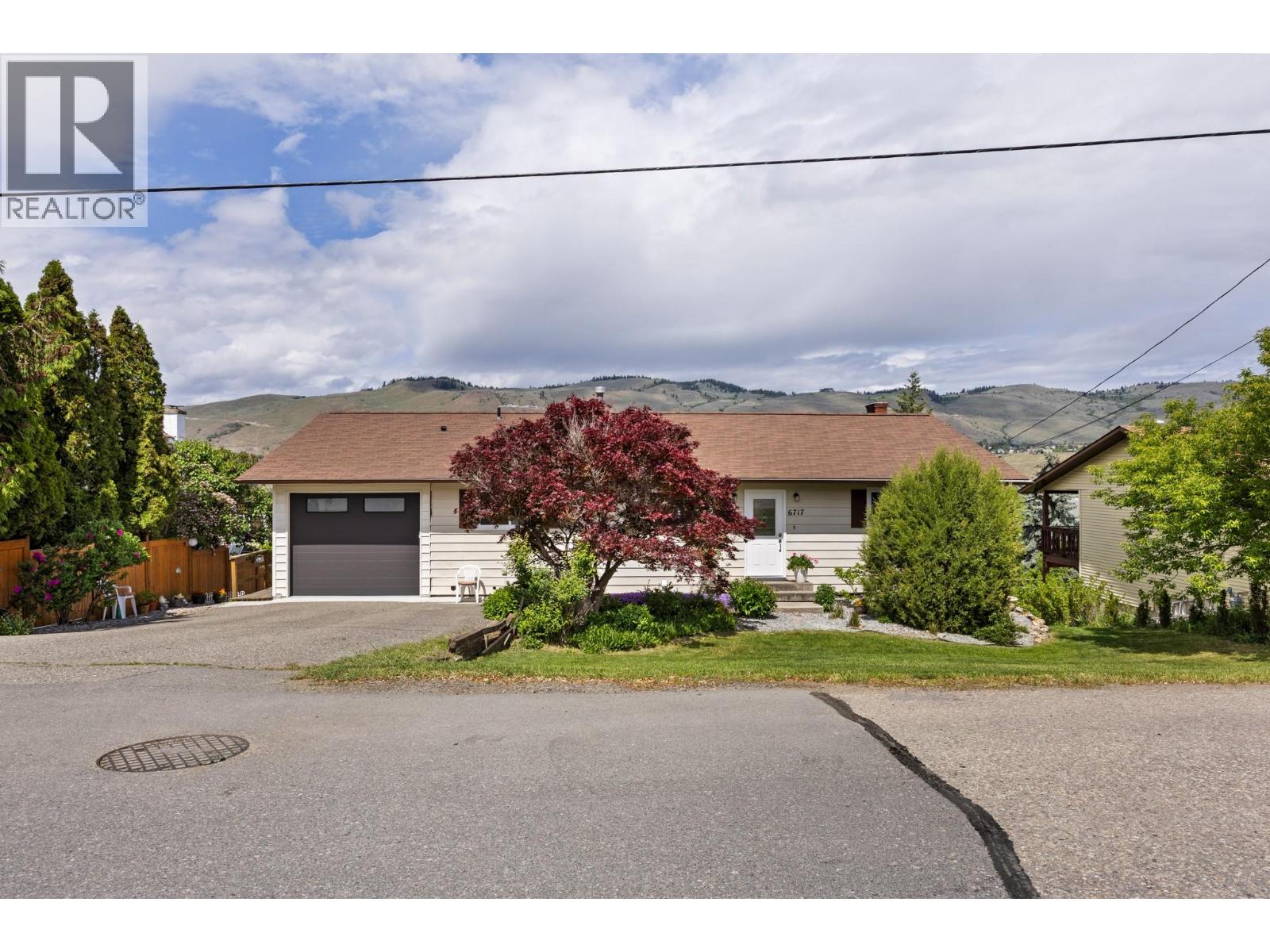 6717 Apollo Road, Vernon, British Columbia  V1H 1J3 - Photo 1 - 10388135
