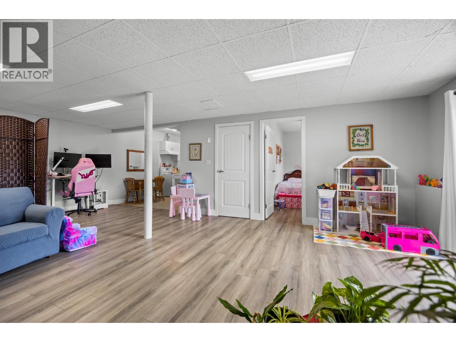 6717 Apollo Road, Vernon, British Columbia  V1H 1J3 - Photo 36 - 10388135