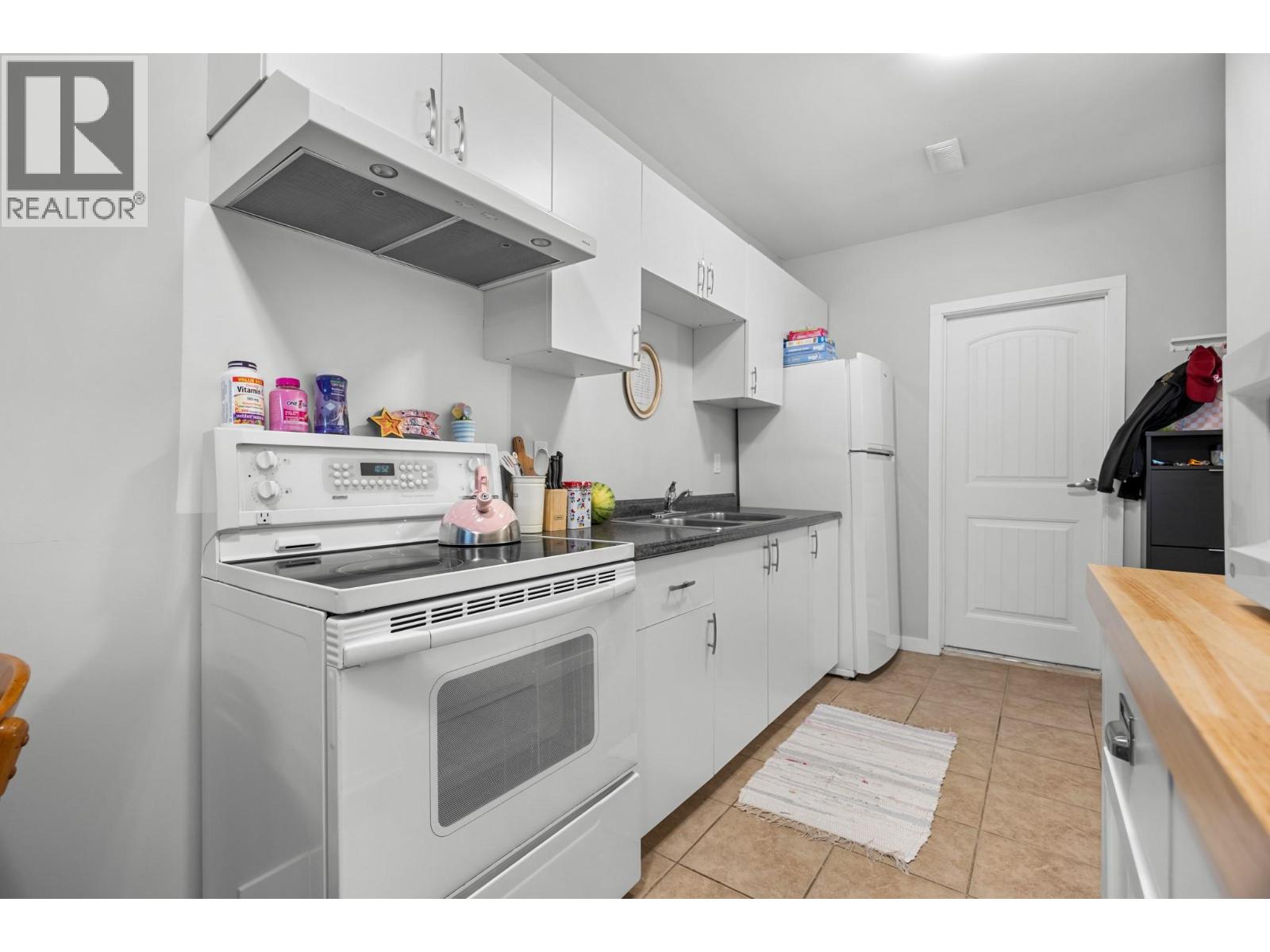 6717 Apollo Road, Vernon, British Columbia  V1H 1J3 - Photo 45 - 10388135