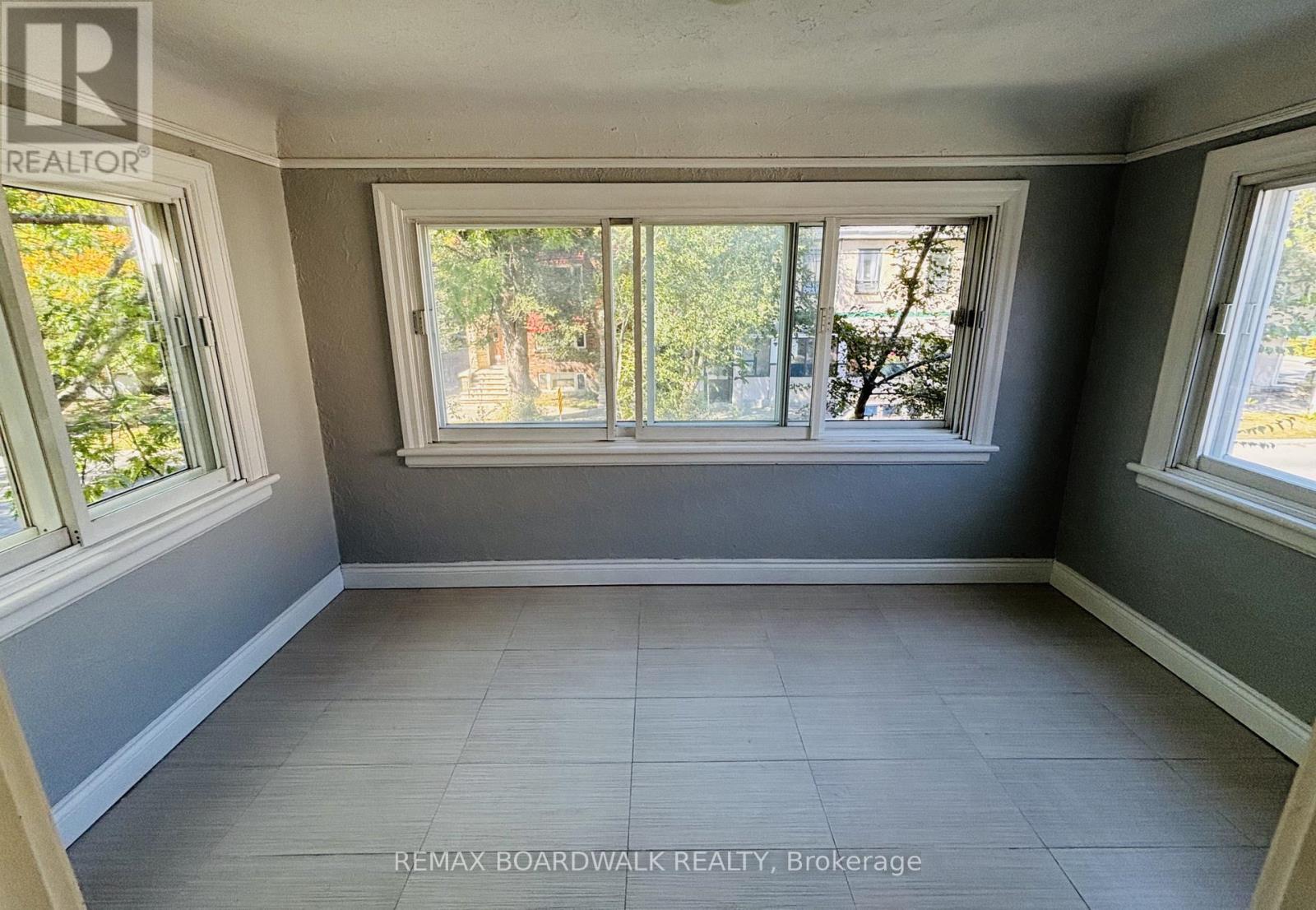 320 Laurier Avenue E, Ottawa, Ontario  K1N 6P6 - Photo 13 - X12978696