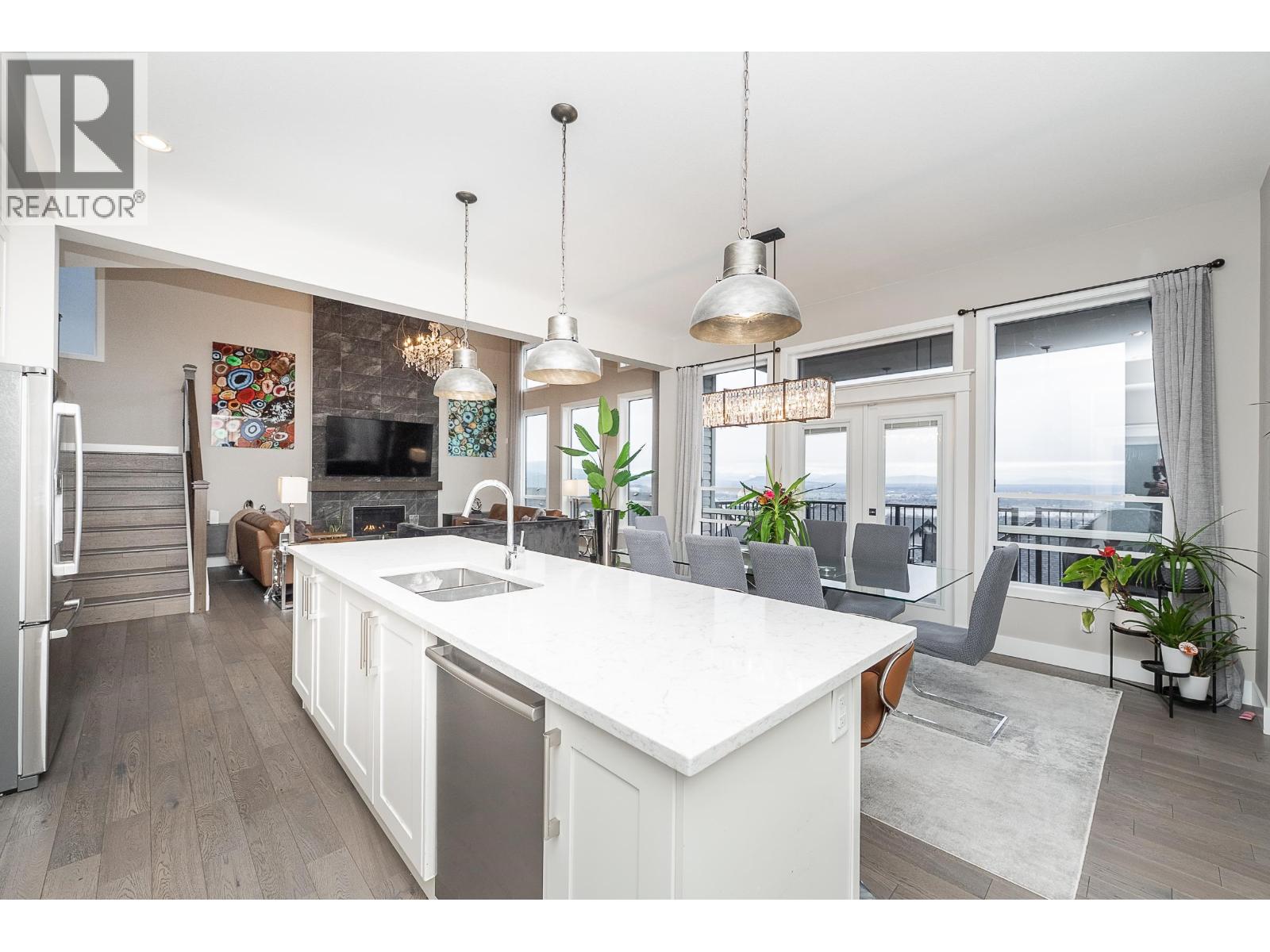 1419 Strawline Hill Street, Coquitlam, British Columbia  V3E 0L5 - Photo 10 - R3125531