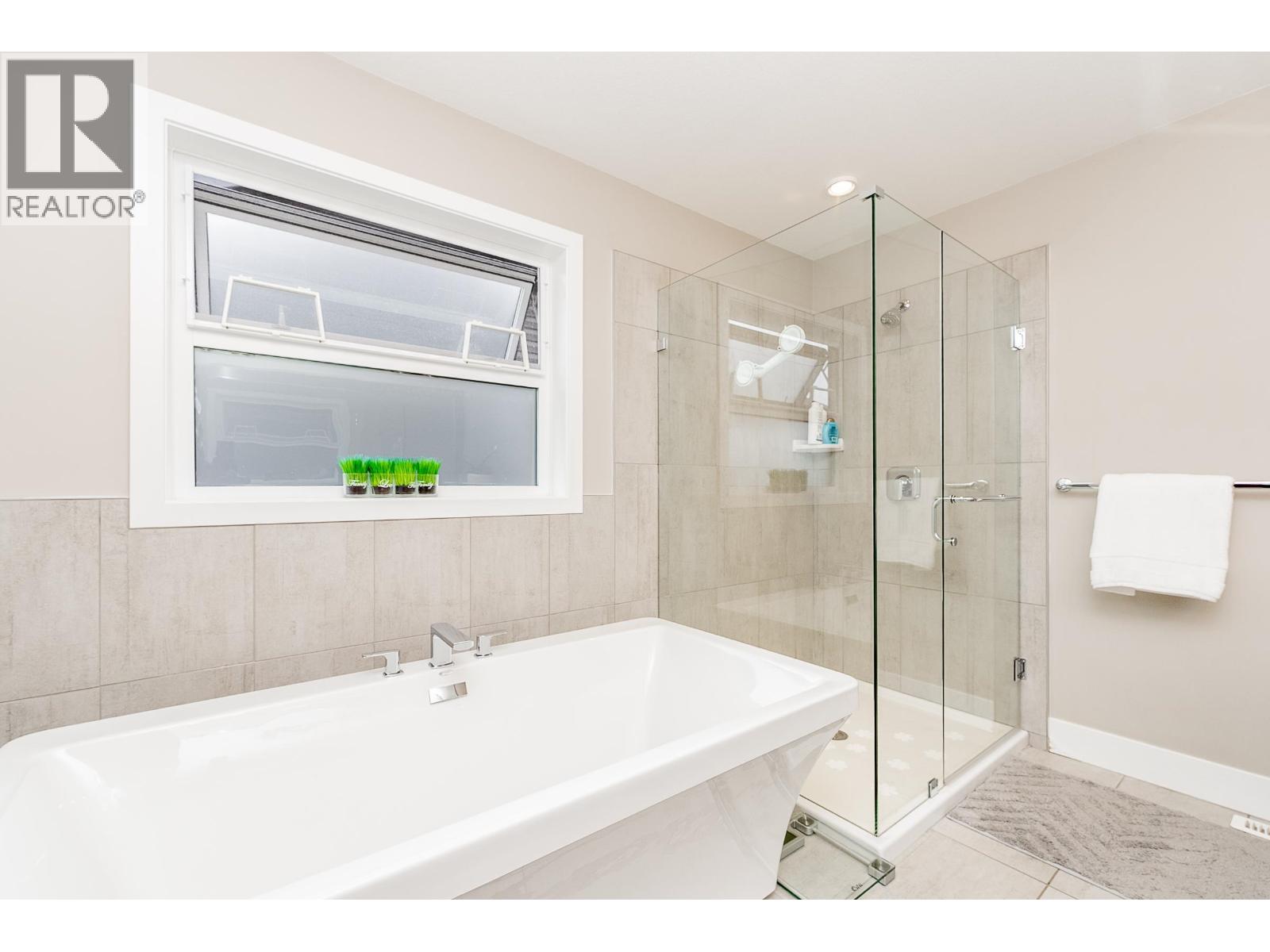 1419 Strawline Hill Street, Coquitlam, British Columbia  V3E 0L5 - Photo 19 - R3125531