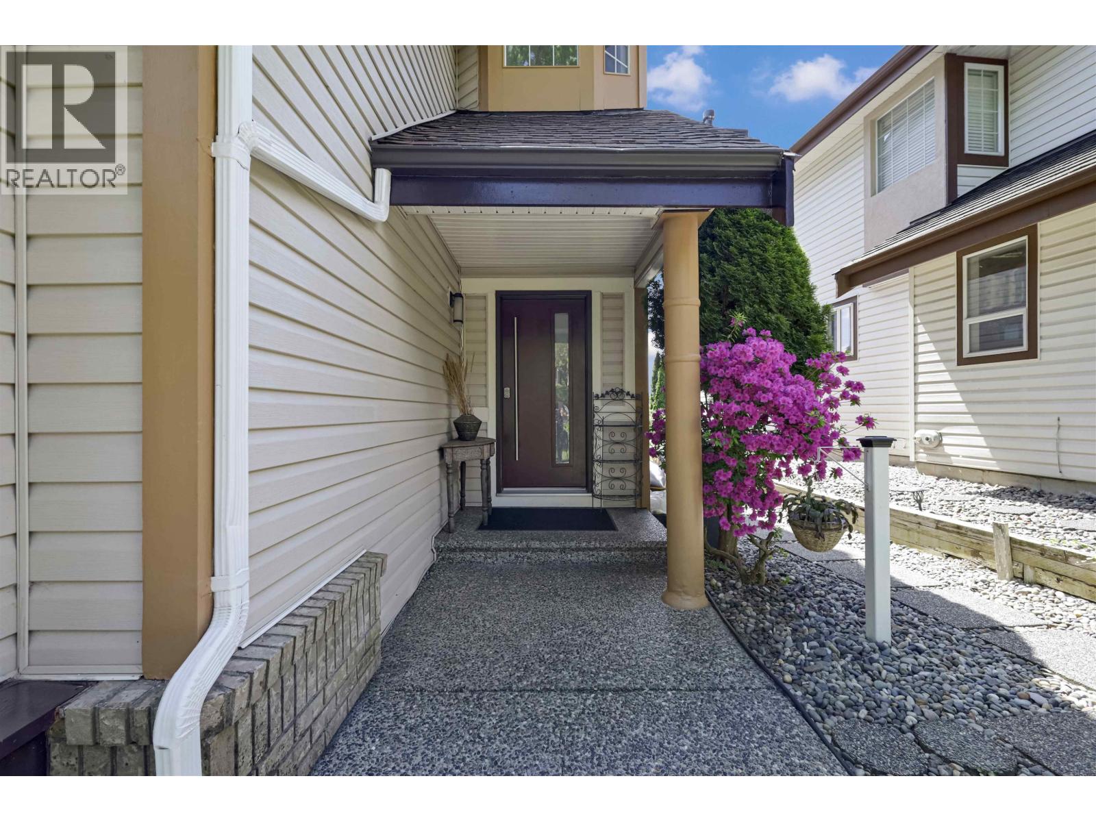 1476 Lansdowne Drive Drive, Coquitlam, British Columbia  V3E 2S8 - Photo 6 - R3125549