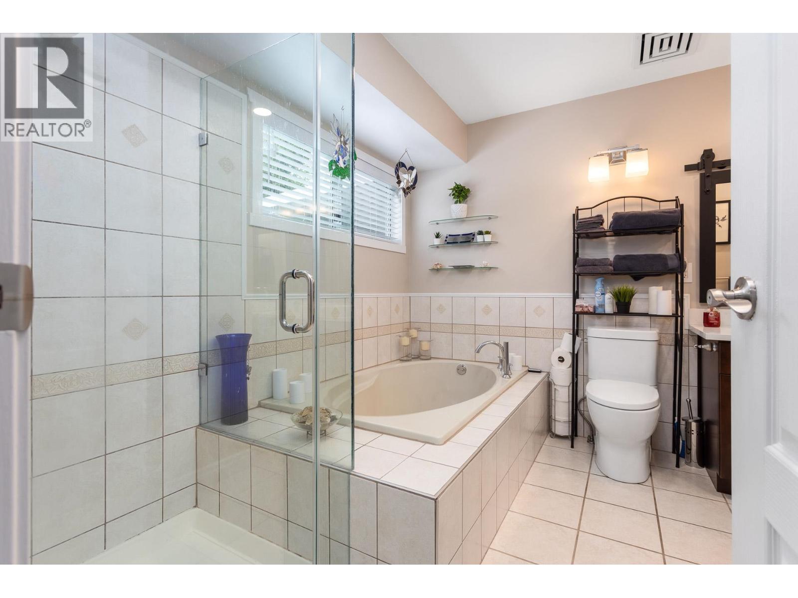 19577 Somerset Drive, Pitt Meadows, British Columbia  V3Y 2L5 - Photo 17 - R3125554