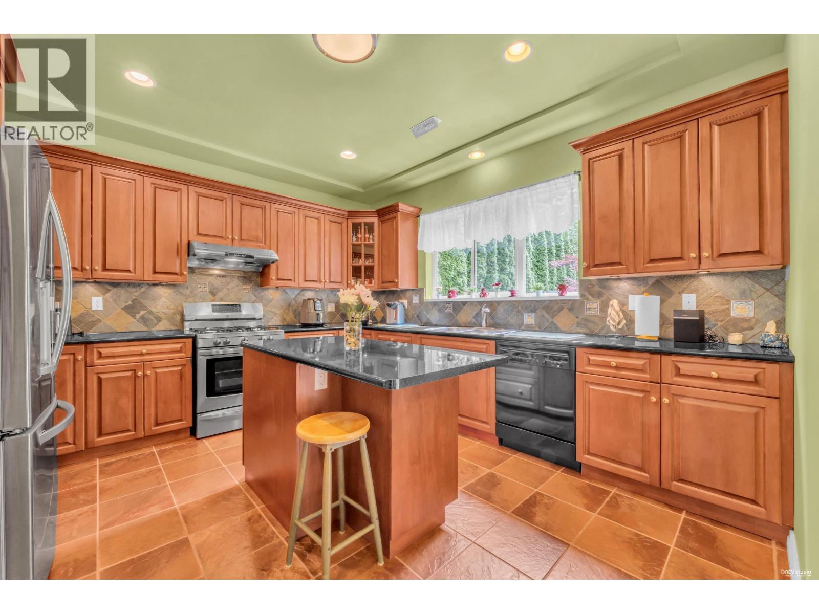 4317 Cliffmont Road, North Vancouver, British Columbia  V7G 1J6 - Photo 9 - R3125558