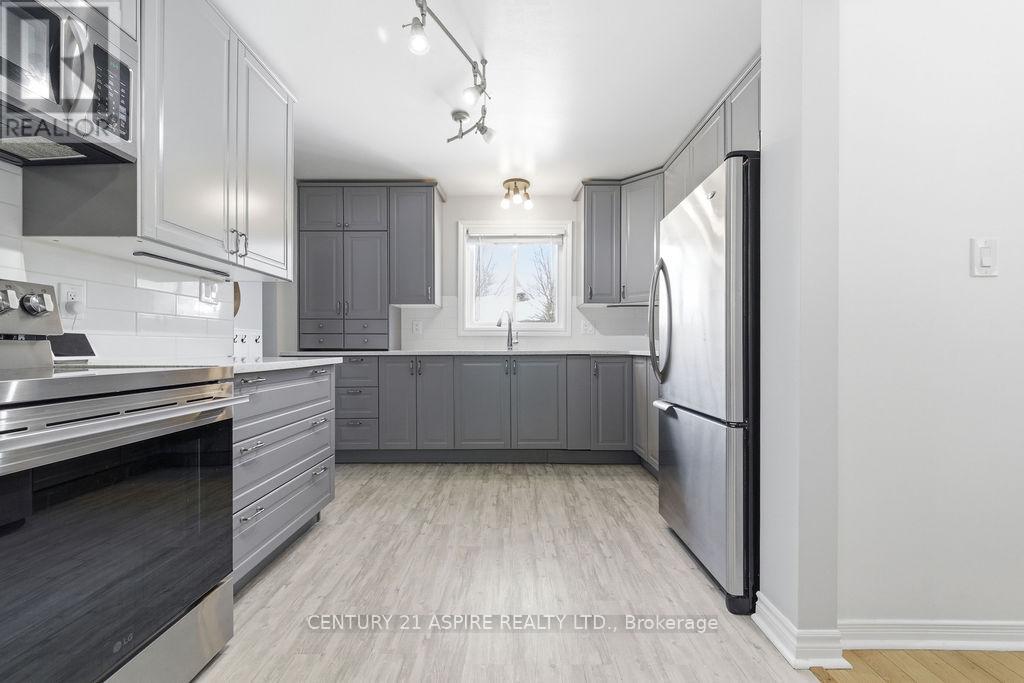 21 Heritage Drive, Petawawa, Ontario  K8H 3K9 - Photo 12 - X13138252