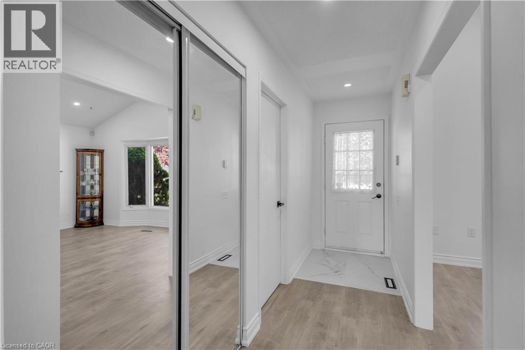 375 Silverbirch Boulevard, Hamilton, Ontario  L0R 1W0 - Photo 6 - 40831777