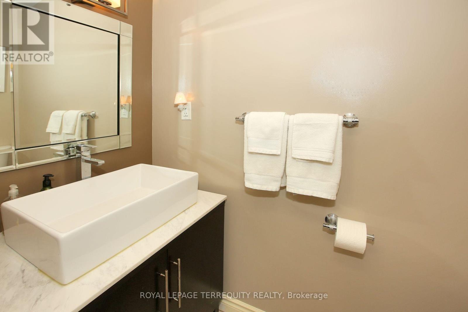 20 Paradise Avenue, Markham, Ontario  L3P 3B9 - Photo 13 - N13149518