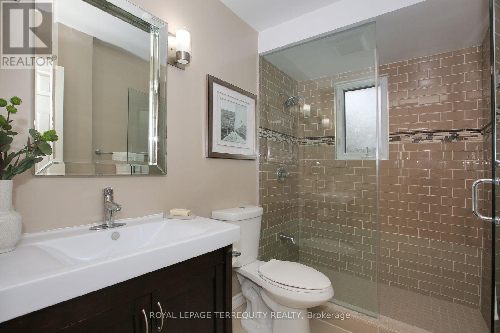 20 Paradise Avenue, Markham, Ontario  L3P 3B9 - Photo 14 - N13149518