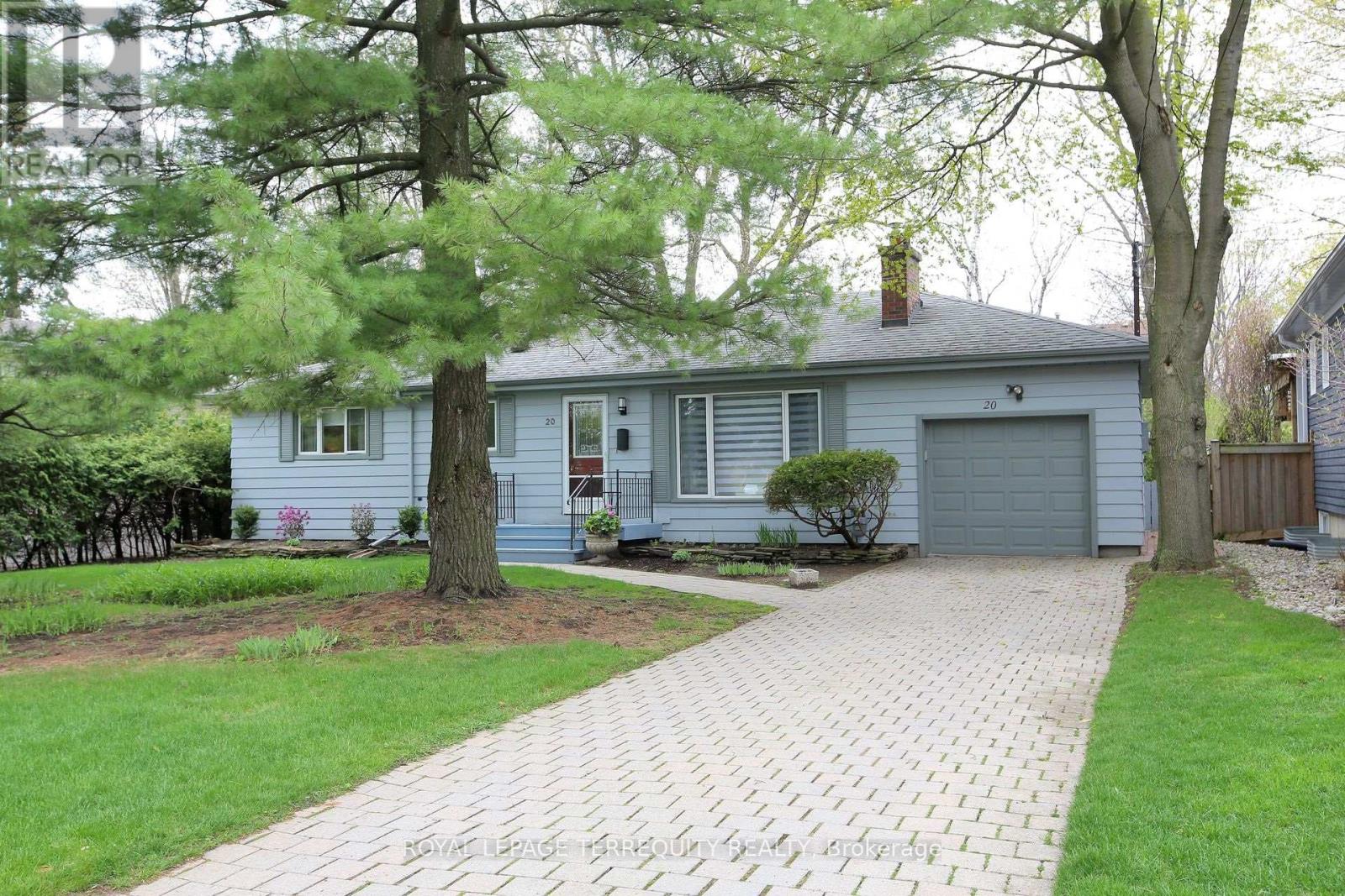 20 Paradise Avenue, Markham, Ontario  L3P 3B9 - Photo 3 - N13149518