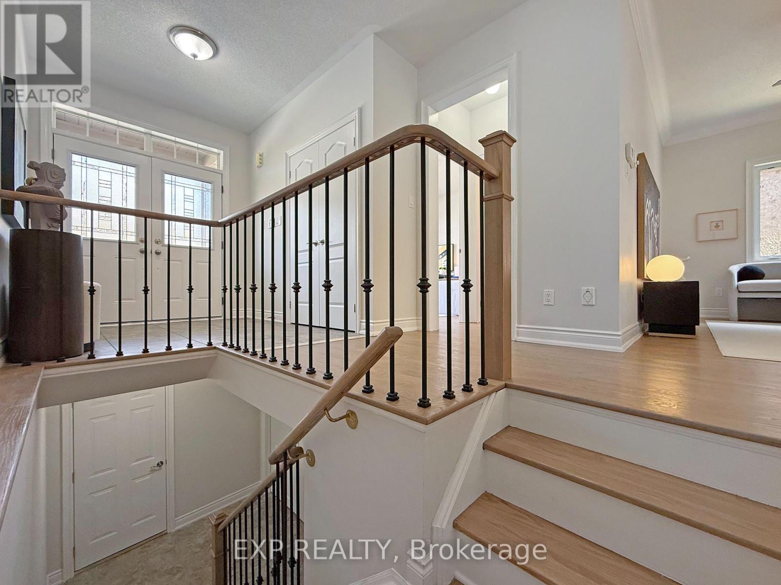 1082 Bob Scott Court, Newmarket, Ontario  L3X 3L7 - Photo 8 - N13149652