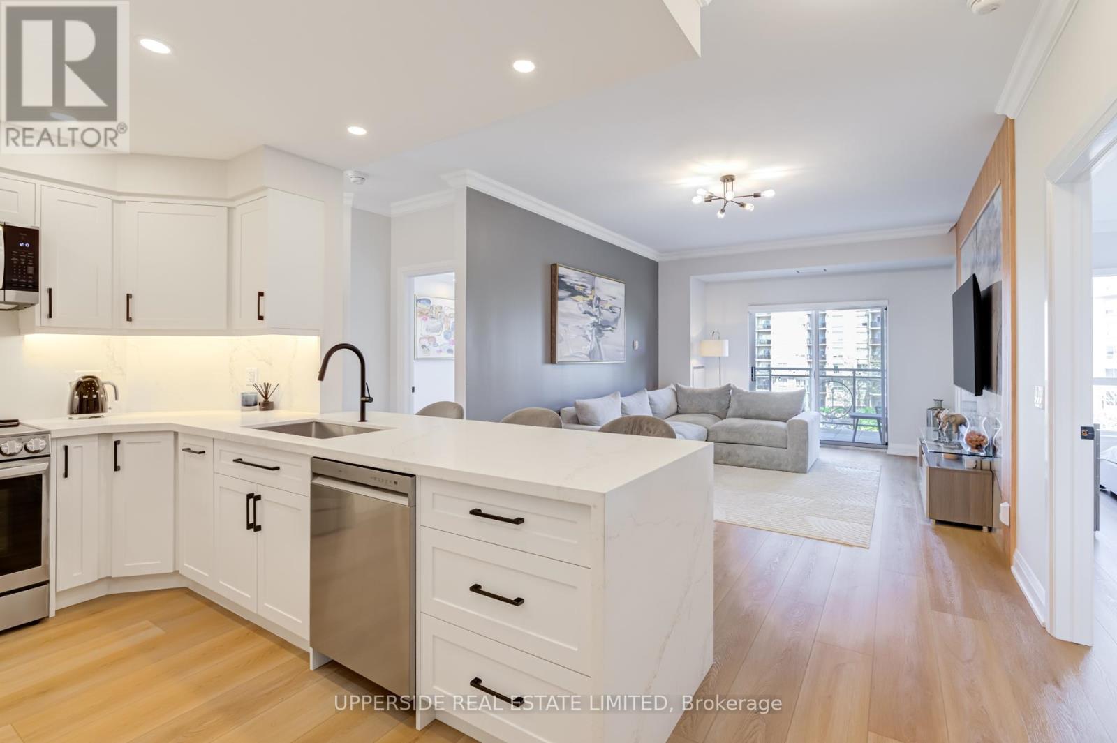 405 - 1 Maison Parc Court, Vaughan, Ontario  L4J 9K1 - Photo 7 - N13149710