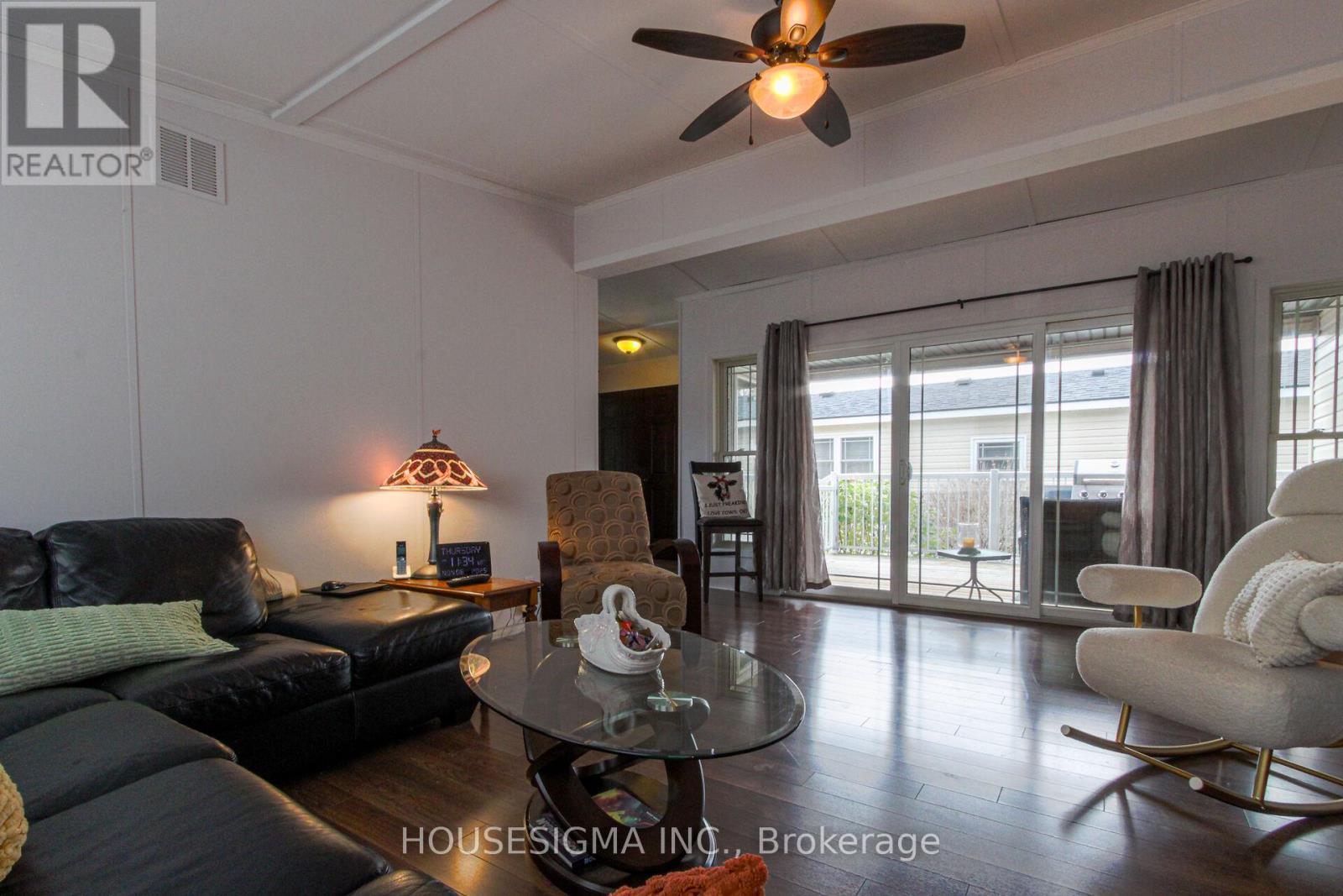 4449 Milburough - 5 Tamarac Line, Burlington, Ontario  L7P 0C5 - Photo 12 - W13016536