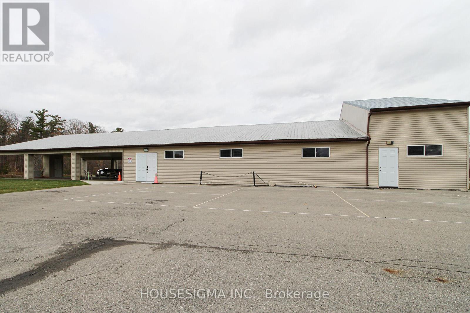 4449 Milburough - 5 Tamarac Line, Burlington, Ontario  L7P 0C5 - Photo 21 - W13016536
