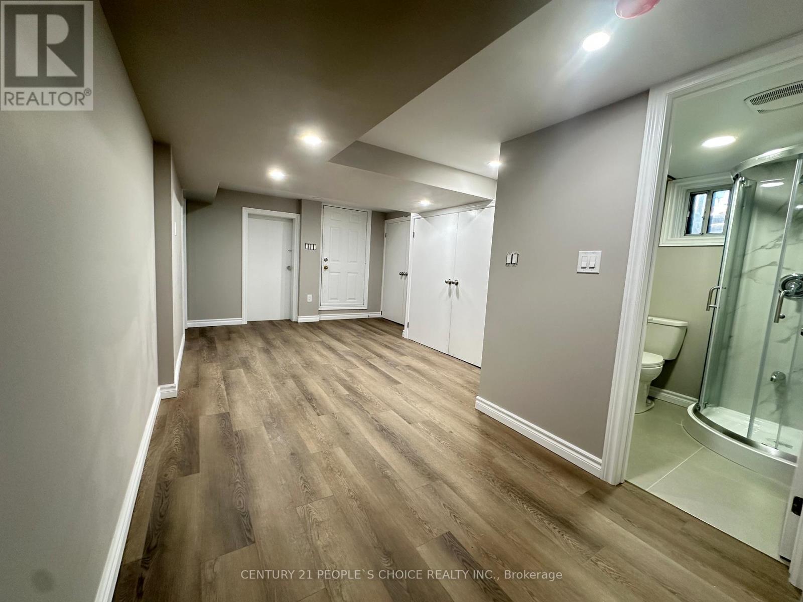 Basement - 226 Falstaff Avenue, Toronto, Ontario  M6L 2G1 - Photo 3 - W13033288