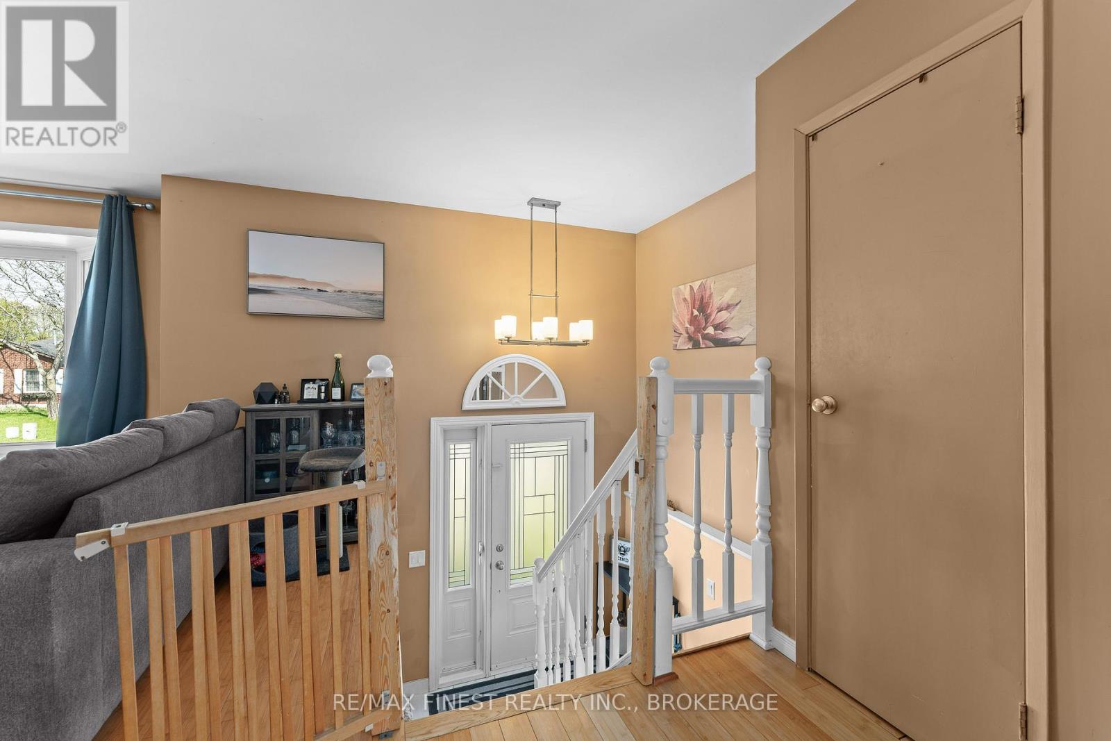 102 Grenadier Drive, Kingston, Ontario  K7K 6E9 - Photo 4 - X13149920