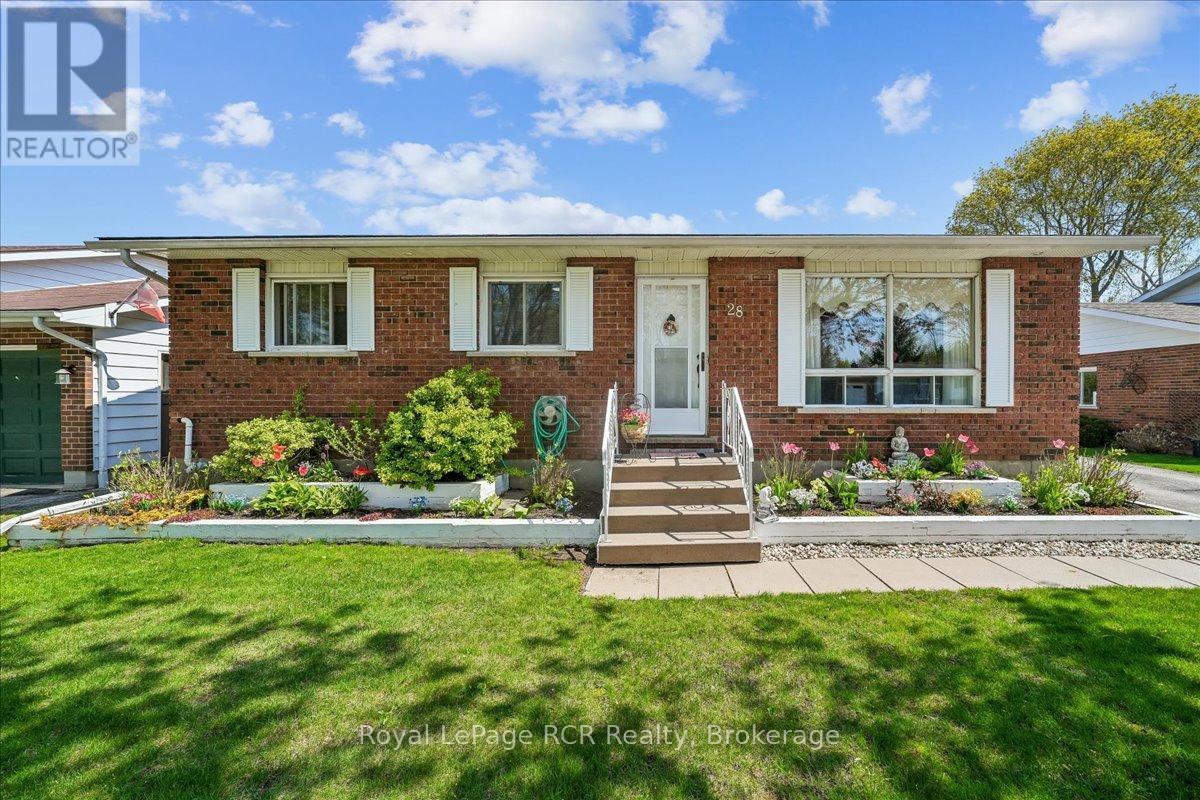 28 Centennial Ht Court, Meaford, Ontario  N4L 1E5 - Photo 2 - X13149970