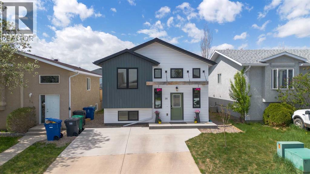 38 Blackfoot Road W, Lethbridge, Alberta  T1K 6J4 - Photo 41 - A2310158