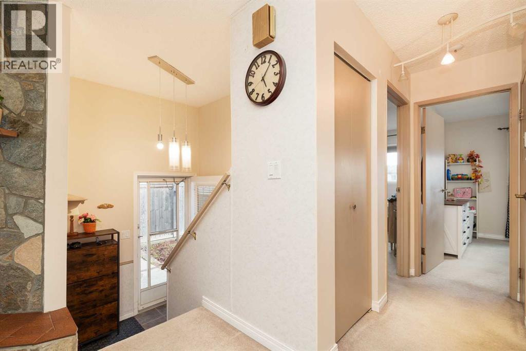 52 Trent Road W, Lethbridge, Alberta  T1K 4N3 - Photo 4 - A2310362