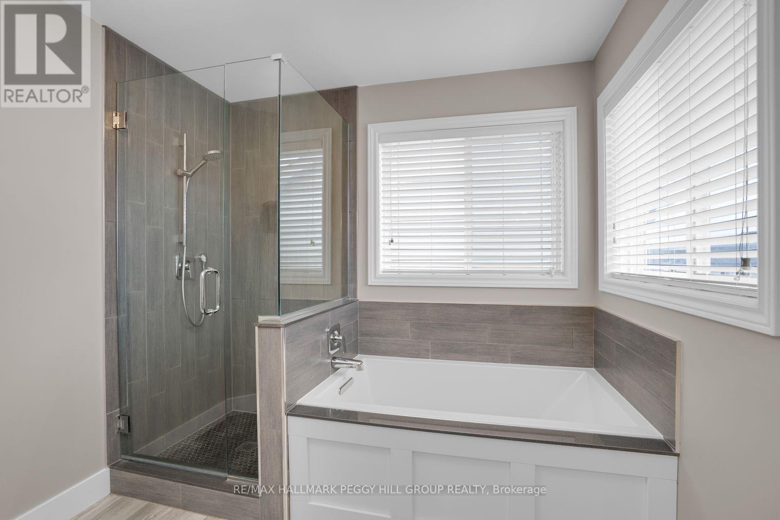 7 Bentley Crescent, Barrie (0 West), Ontario  L4N 0Z1 - Photo 10 - S13149524