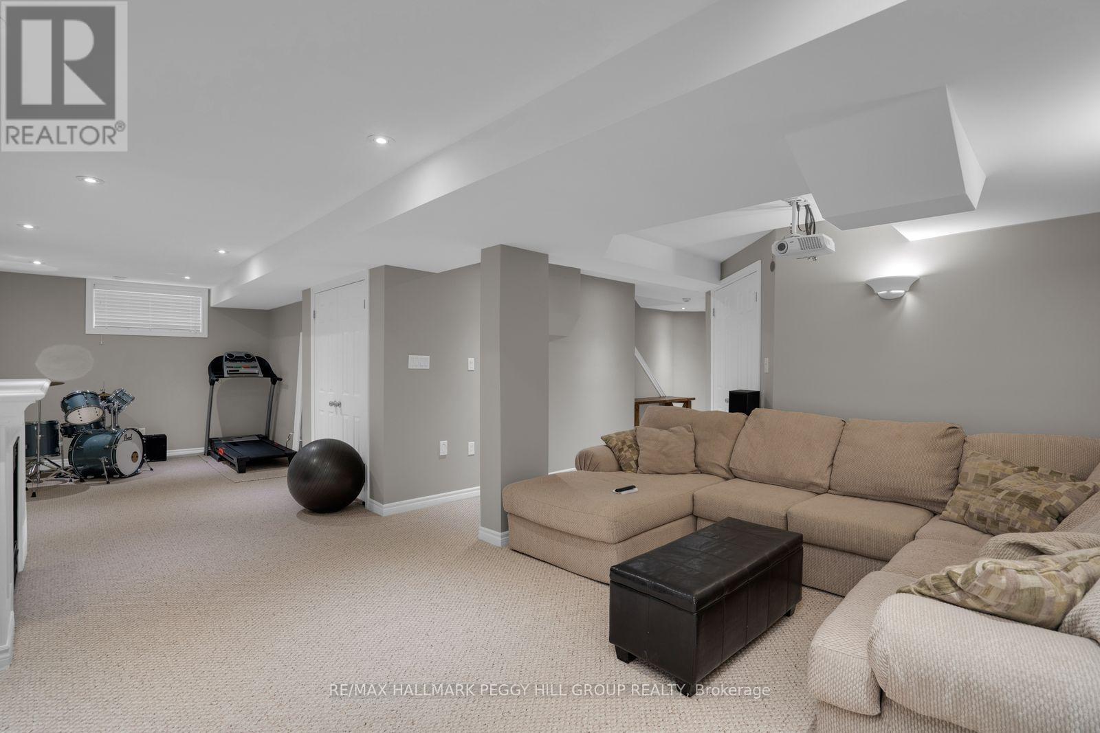 7 Bentley Crescent, Barrie (0 West), Ontario  L4N 0Z1 - Photo 15 - S13149524