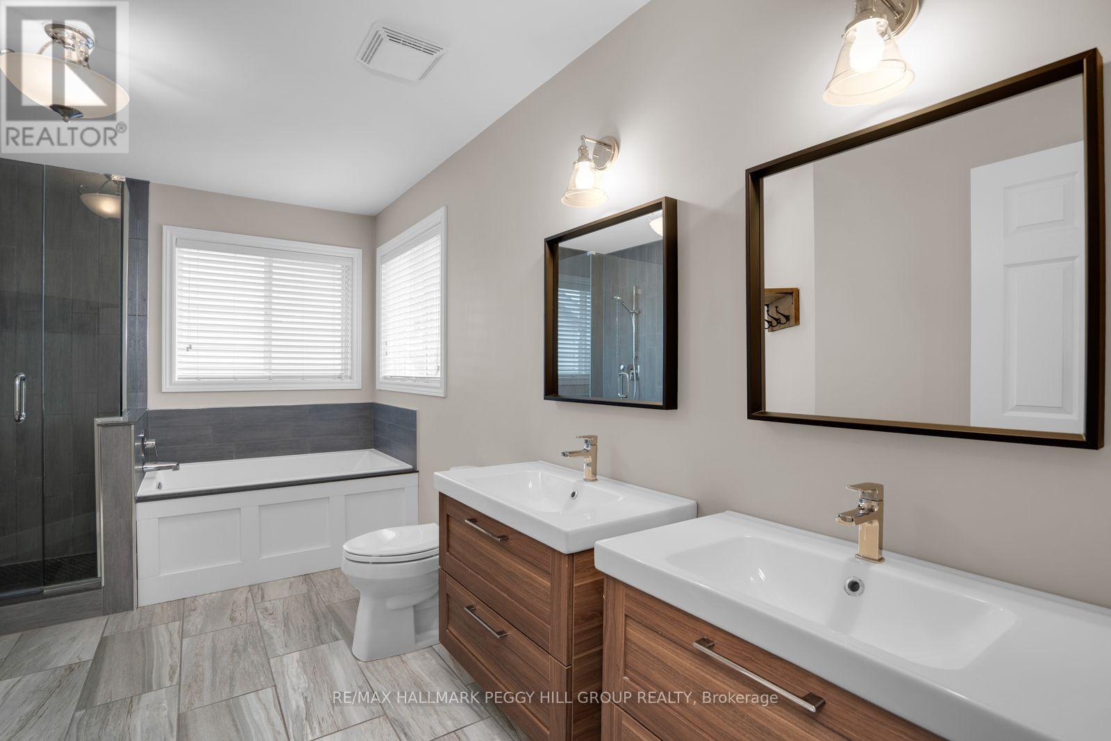 7 Bentley Crescent, Barrie (0 West), Ontario  L4N 0Z1 - Photo 9 - S13149524