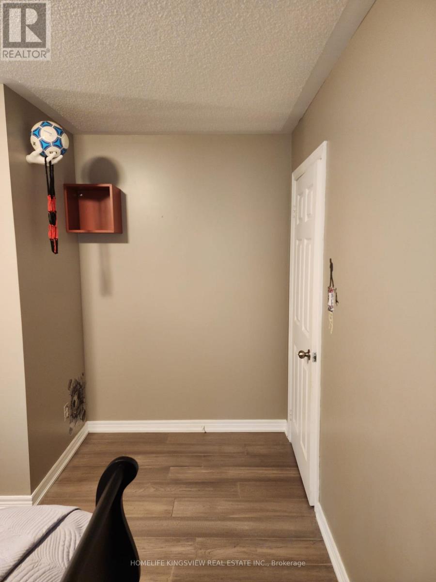192 Sundew Drive, Barrie, Ontario  L4N 9Z3 - Photo 6 - S13149572