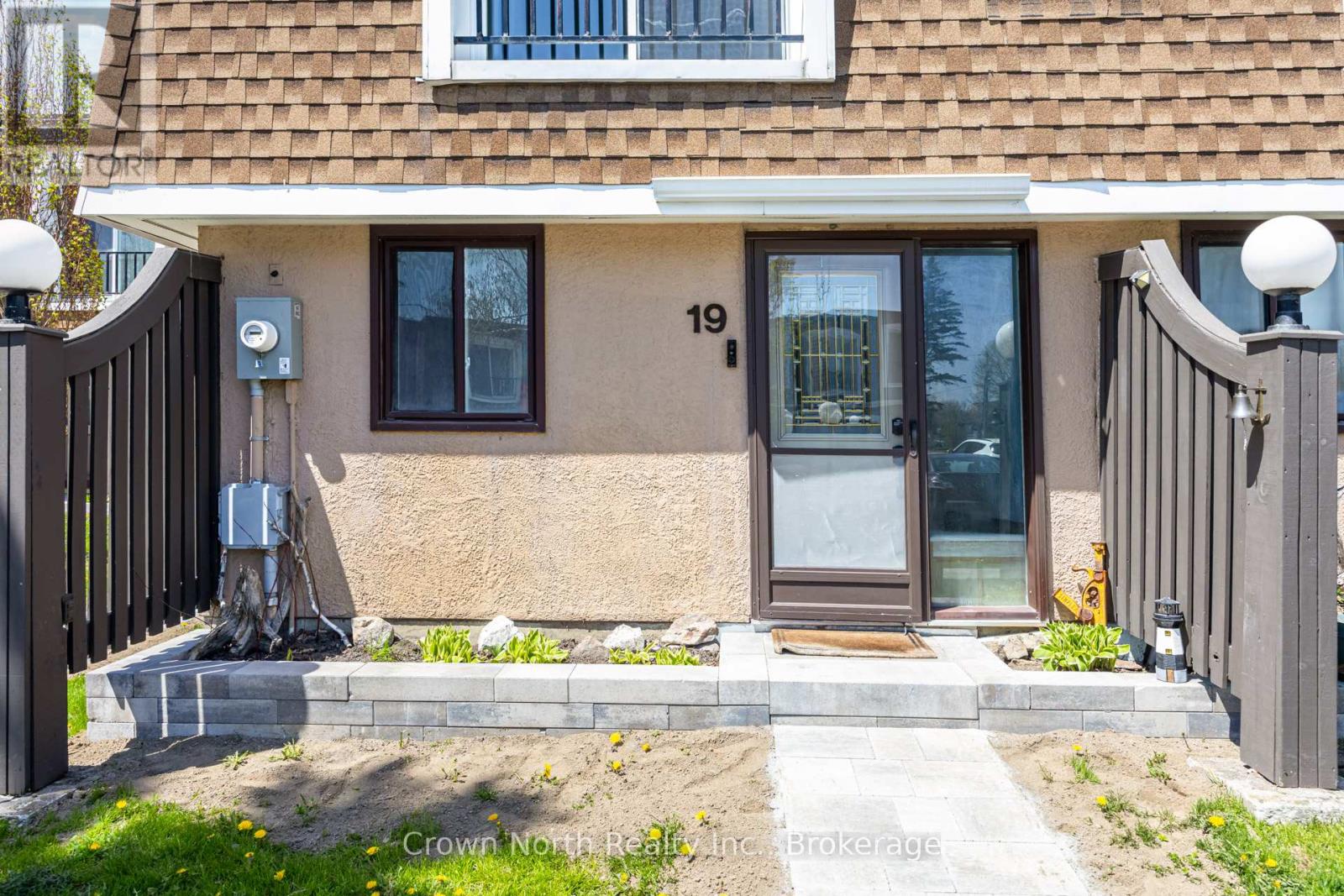 19 - 2 Paradise Boulevard, Ramara, Ontario  L0K 1B0 - Photo 3 - S13149714