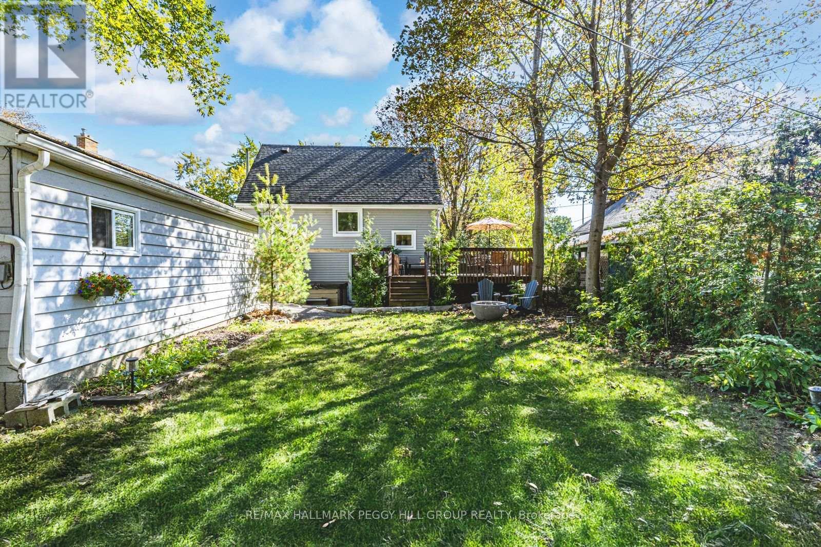 10 Holgate Street, Barrie (Allandale), Ontario  L4N 2T5 - Photo 18 - S13149808