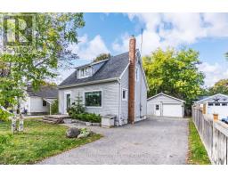 10 HOLGATE STREET, Barrie, Ontario