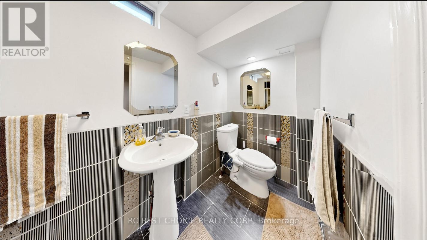 515 London Road, Newmarket, Ontario  L3Y 6E4 - Photo 24 - N13107298
