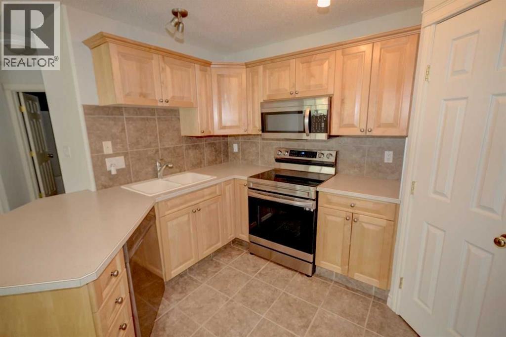 1207, 7451 Springbank Boulevard SW, Calgary, Alberta  T3H 4K5 - Photo 6 - A2296886