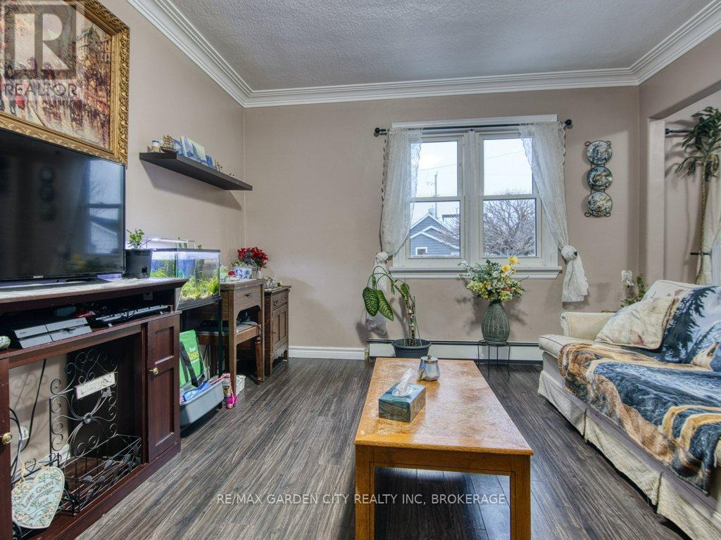 28 Charles Avenue, St. Catharines, Ontario  L2M 5S9 - Photo 32 - X12807660