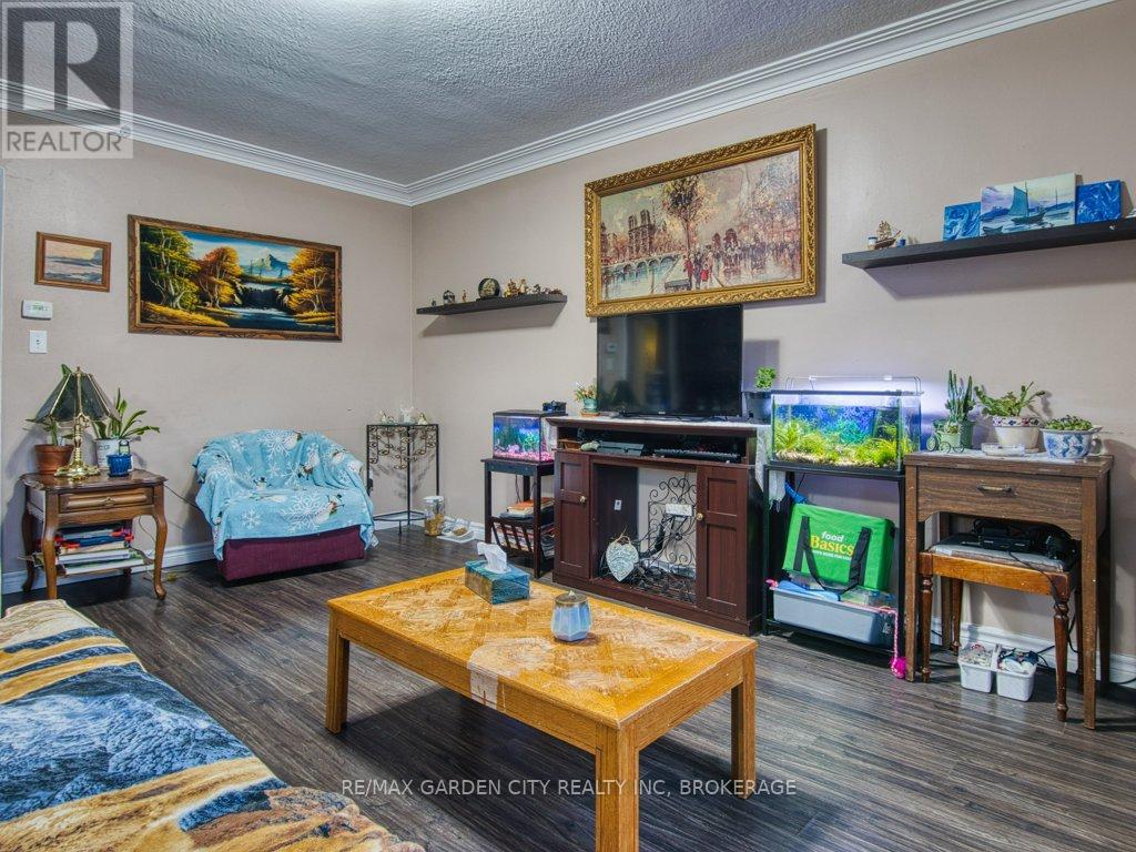 28 Charles Avenue, St. Catharines, Ontario  L2M 5S9 - Photo 31 - X12807660