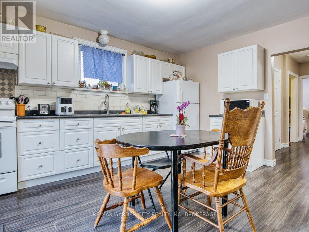 28 Charles Avenue, St. Catharines, Ontario  L2M 5S9 - Photo 28 - X12807734