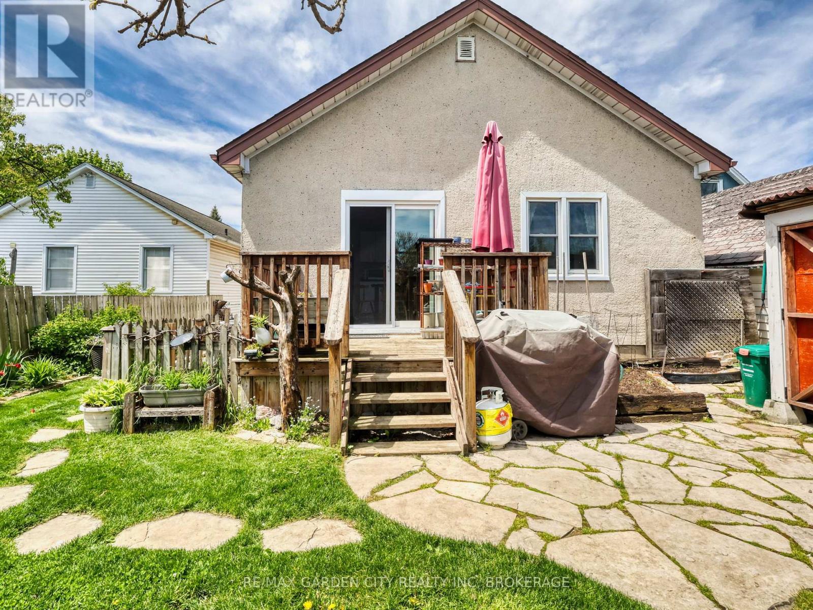 28 Charles Avenue, St. Catharines, Ontario  L2M 5S9 - Photo 42 - X12807734