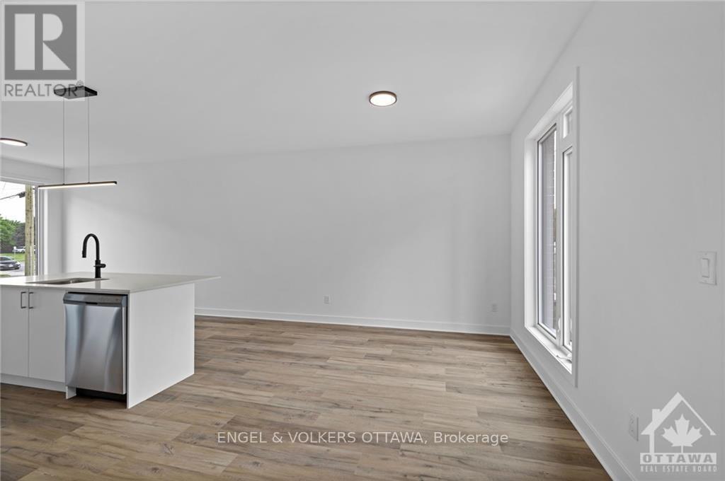 H - 1260 Marenger Street, Ottawa, Ontario  K1C 1S2 - Photo 13 - X13149934