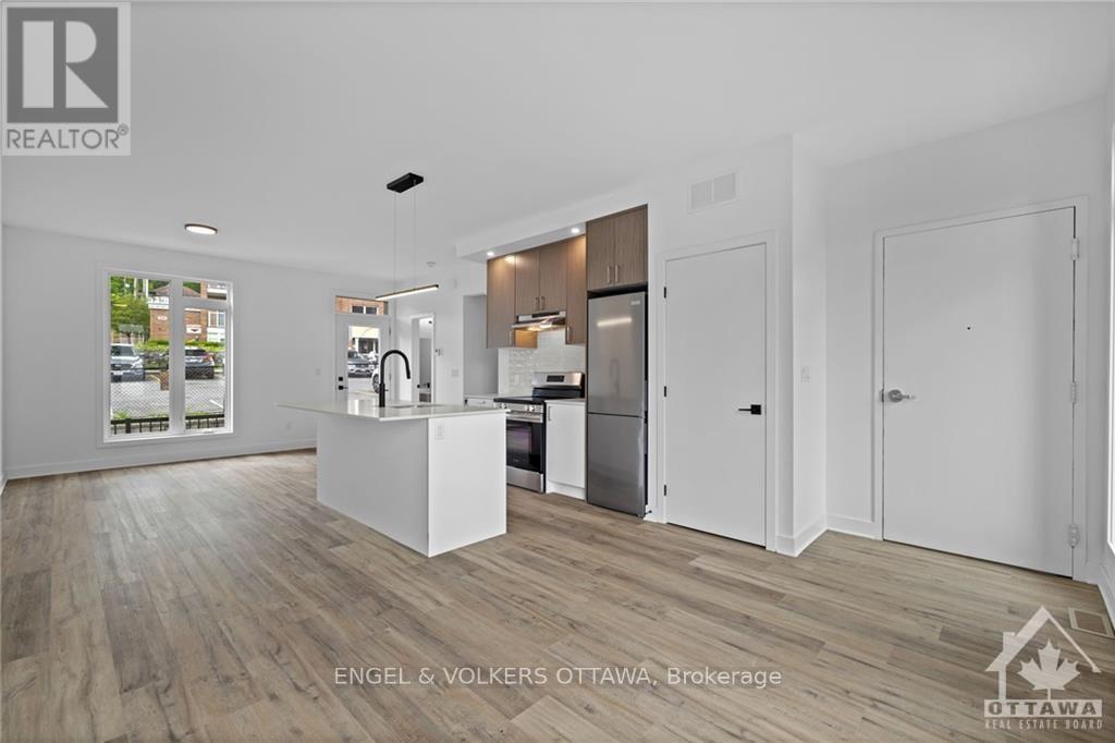 H - 1260 Marenger Street, Ottawa, Ontario  K1C 1S2 - Photo 3 - X13149934